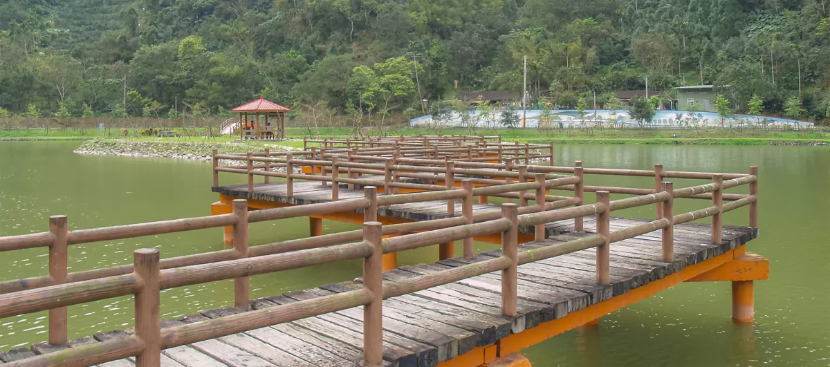 望龍埤環湖步道